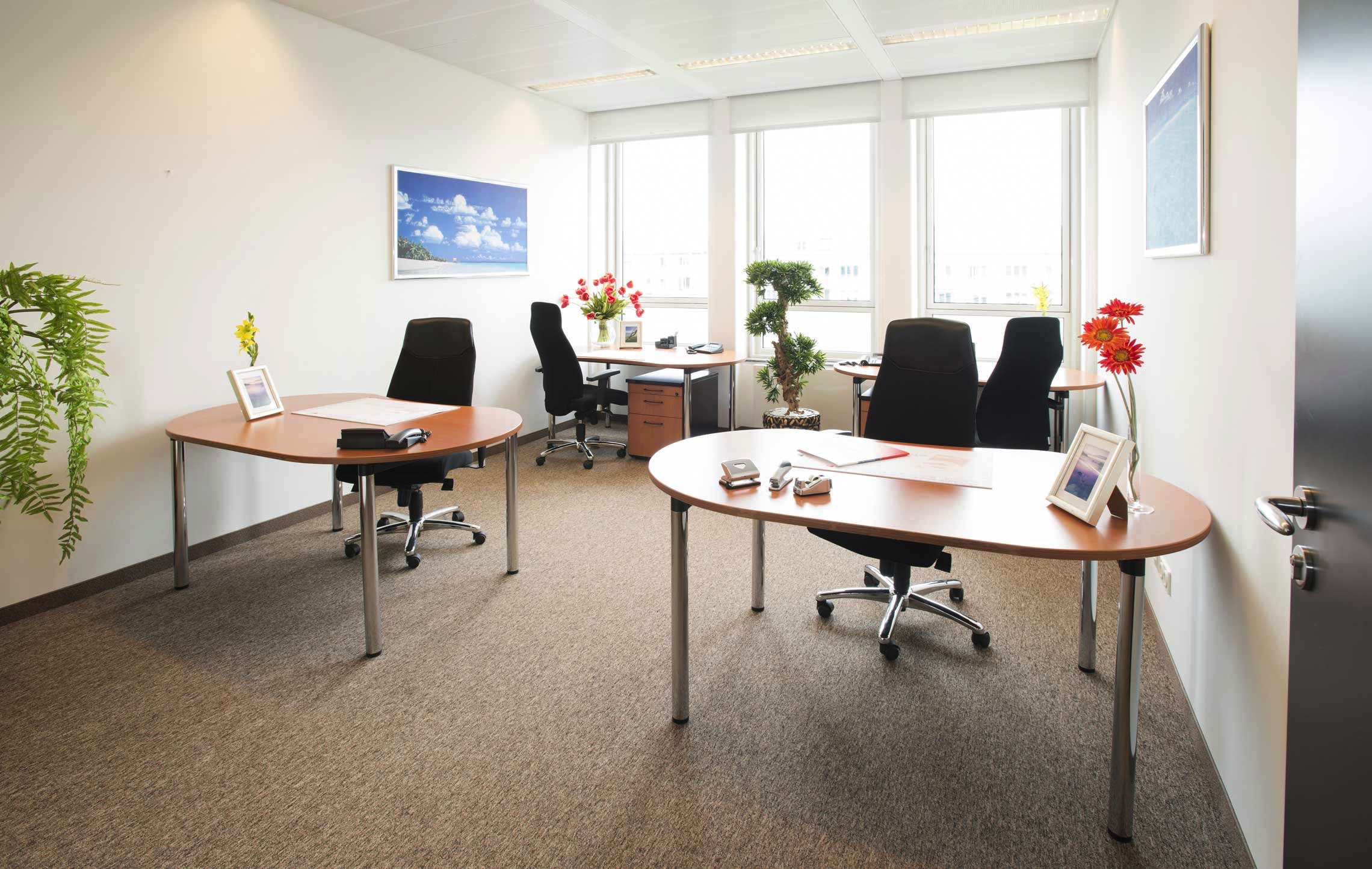 Classic office space with FengShui Design Office Inspiration
